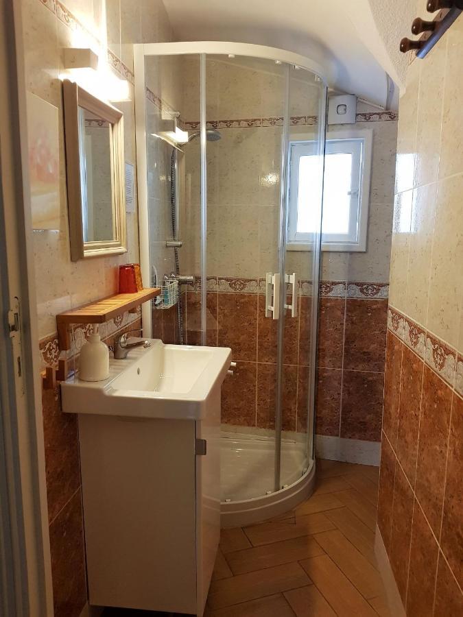 Chambres D'Hotes Et Gites- L'Abri Sous Roche Tautavel 外观 照片